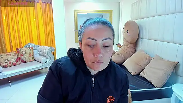 Snapshot of gaby_trent chatting on 03-18-25, 12:58 gaby trent online show from 03-18-25, 12:58