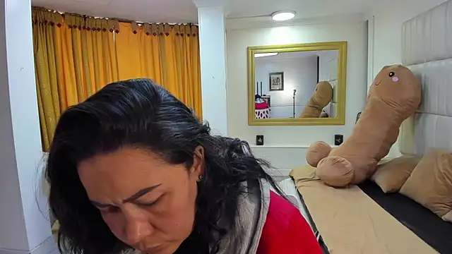 Snapshot of gaby_trent chatting on 10-20-25, 01:55 gaby trent online show from 10-20-25, 01:55