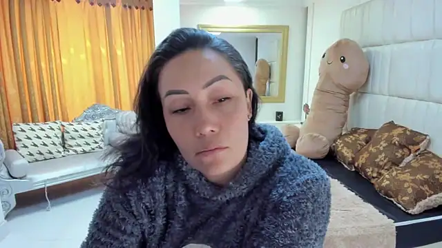 Snapshot of gaby_trent chatting on 11-04-25, 03:33 gaby trent online show from 11-04-25, 03:33