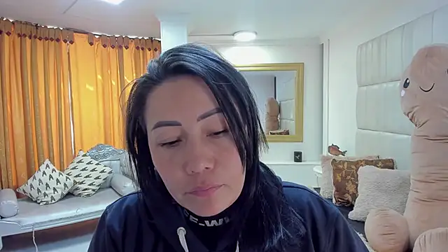 Snapshot of gaby_trent chatting on 11-29-25, 03:37 gaby trent online show from 11-29-25, 03:37