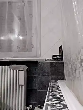 Monique 2023 online show from 12-31-24, 06:57