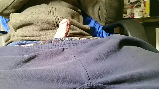 Snapshot of kalinixta chatting on 02-21-26, 08:21 kalinixta online show from 02-21-26, 08:21