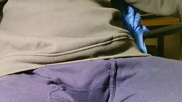 Snapshot of kalinixta chatting on 04-05-26, 02:03 kalinixta online show from 04-05-26, 02:03