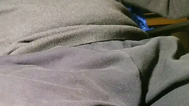 Snapshot of kalinixta chatting on 04-07-26, 04:51 kalinixta online show from 04-07-26, 04:51