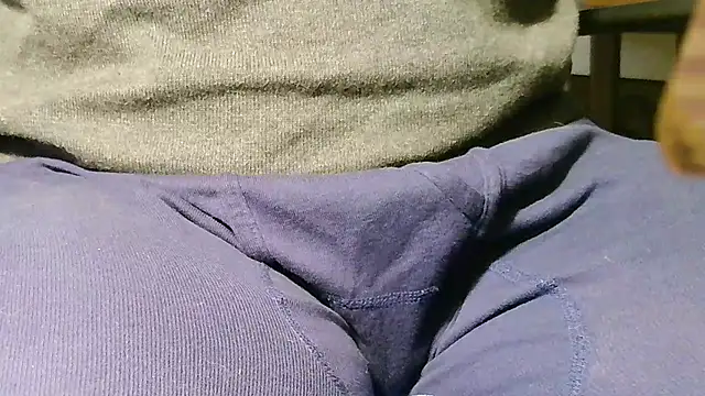 Snapshot of kalinixta chatting on 04-09-26, 01:49 kalinixta online show from 04-09-26, 01:49