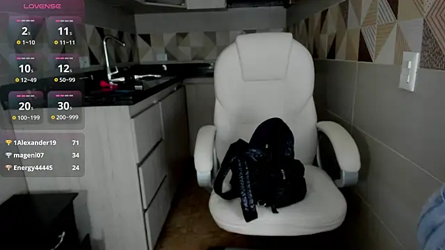 cristaaalclocks1 online show from 02-23-25, 07:49