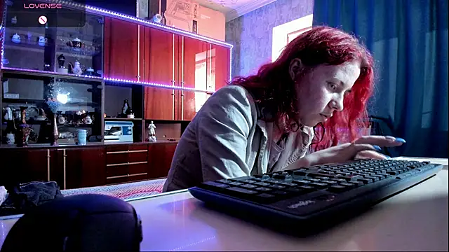 Snapshot of pa1e_pr1ncess chatting on 02-12-25, 12:33 pa1e pr1ncess online show from 02-12-25, 12:33