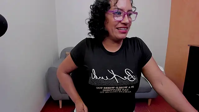 scarlet wet online show from 07-10-26, 10:34