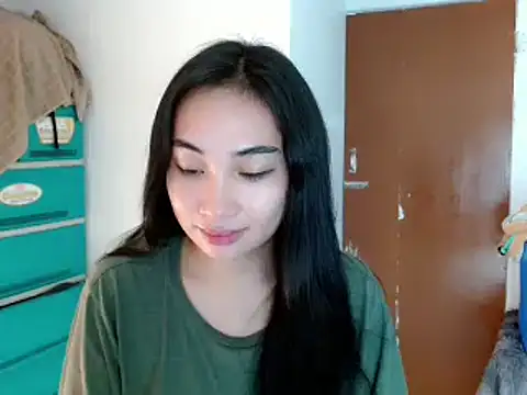 SweetLilly 18 online show from 01-05-25, 03:22