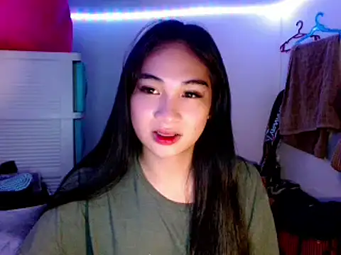 SweetLilly 18 online show from 03-18-25, 03:42