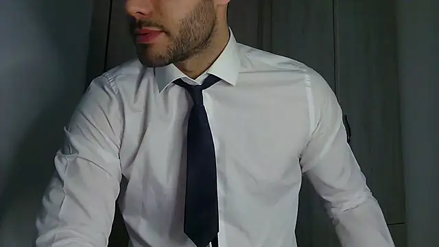 Justynn1 online show from 04-08-26, 10:21