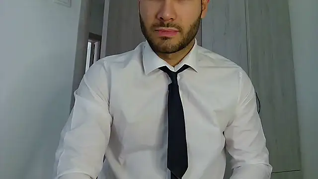 Justynn1 online show from 06-01-26, 04:47