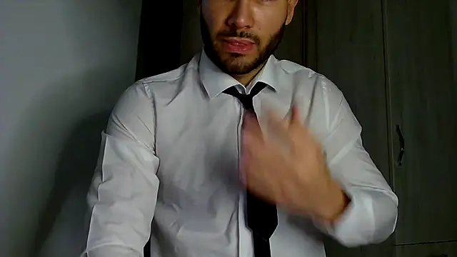 Justynn1 online show from 06-03-26, 10:37