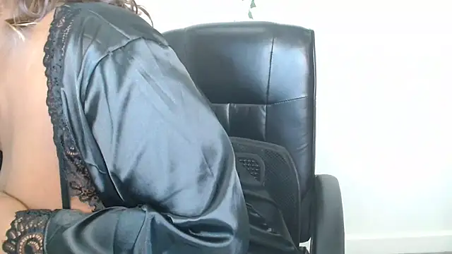 Black Monster Tits online show from 11-23-25, 09:25