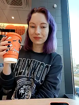 Frost foxy online show from 12-13-24, 07:36