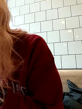 Frost foxy online show from 10-12-25, 02:21