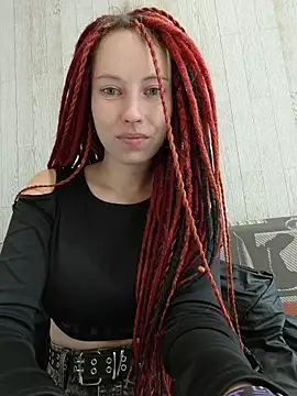 Frost foxy online show from 10-29-25, 02:58