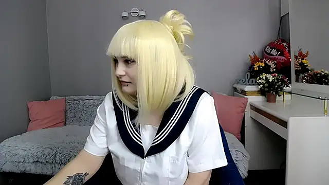 Estheri online show from 02-18-26, 07:15