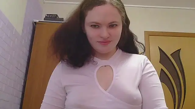 Snapshot of AliceForLoveOh chatting on 03-11-26, 01:00 AliceForLoveOh online show from 03-11-26, 01:00
