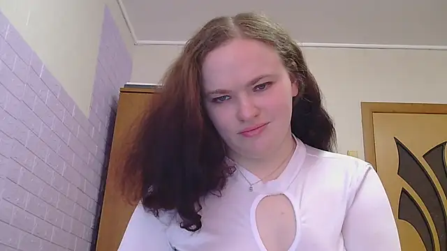 Snapshot of AliceForLoveOh chatting on 04-22-26, 06:38 AliceForLoveOh online show from 04-22-26, 06:38