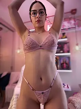 Zoe Bae online show from 04-17-26, 12:35