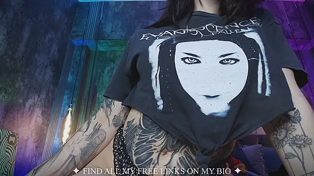 Charlotte Germanotta  online show from 02-11-26, 07:19