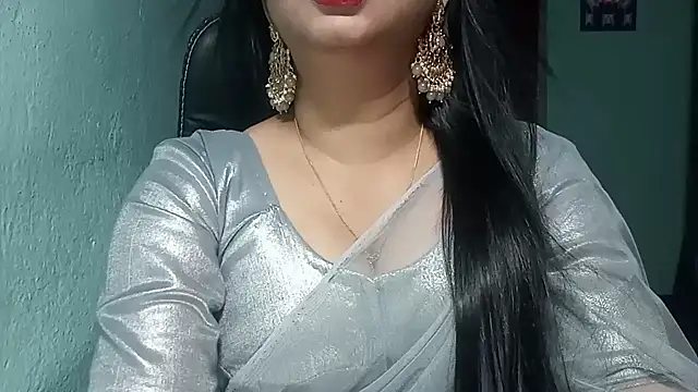 Snapshot of YourModhu chatting on 11-07-25, 05:57 YourModhu online show from 11-07-25, 05:57