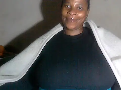 Choco-Coco10 online show from 10-28-25, 02:26