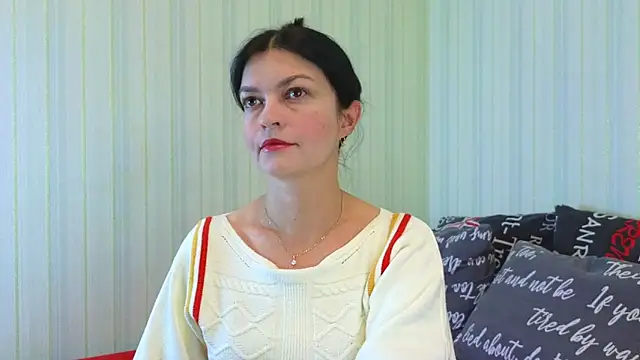  Lily  online show from 12-10-24, 09:01