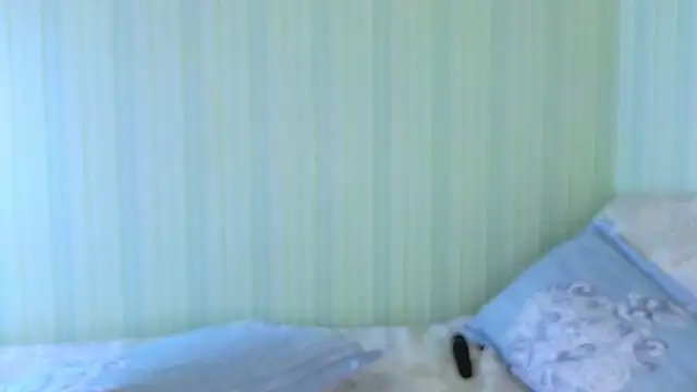  Lily  online show from 01-31-25, 12:40