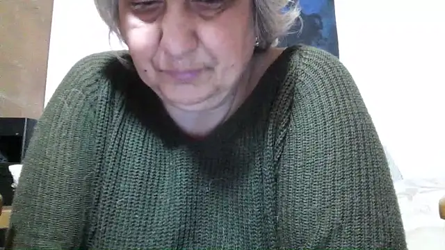 Snapshot of ExquisiteMature chatting on 04-26-26, 01:58 ExquisiteMature online show from 04-26-26, 01:58