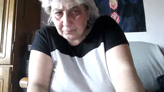 Snapshot of ExquisiteMature chatting on 05-05-26, 02:58 ExquisiteMature online show from 05-05-26, 02:58