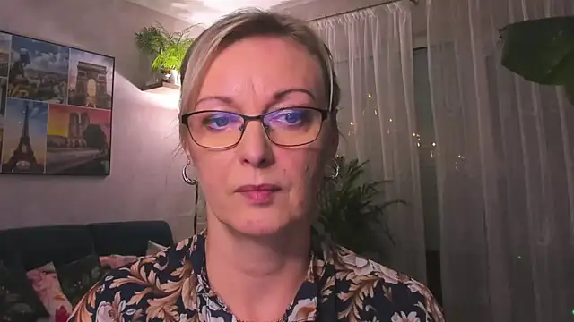 vanessa chat online show from 01-20-25, 08:50