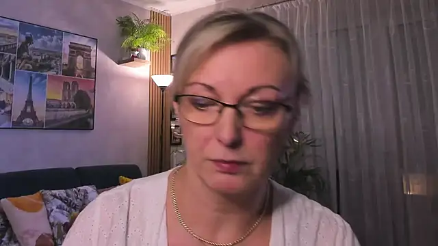 vanessa chat online show from 02-13-25, 02:20