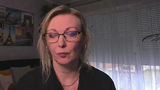 vanessa chat online show from 03-13-25, 02:23