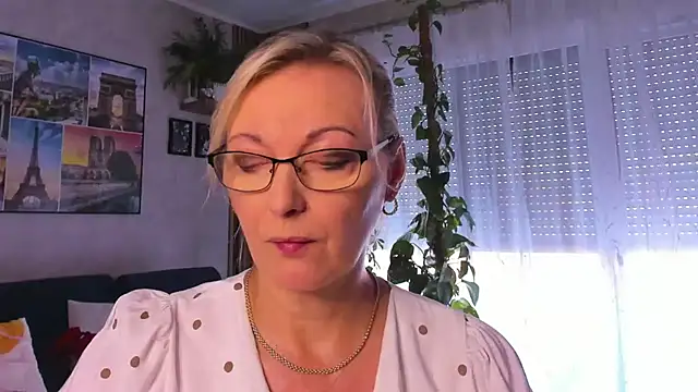 vanessa chat online show from 09-25-25, 01:37