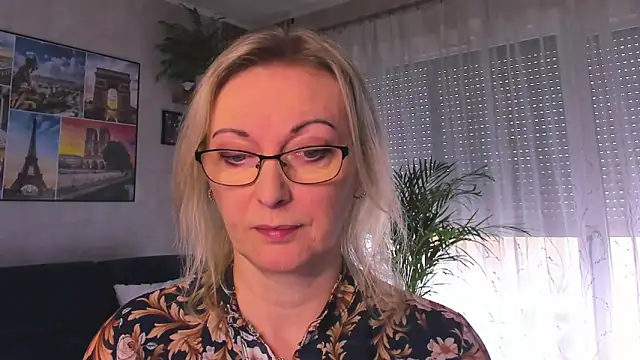 vanessa chat online show from 03-29-26, 01:33