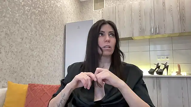 Snapshot of HotyWinter chatting on 02-02-26, 08:57 HotyWinter online show from 02-02-26, 08:57