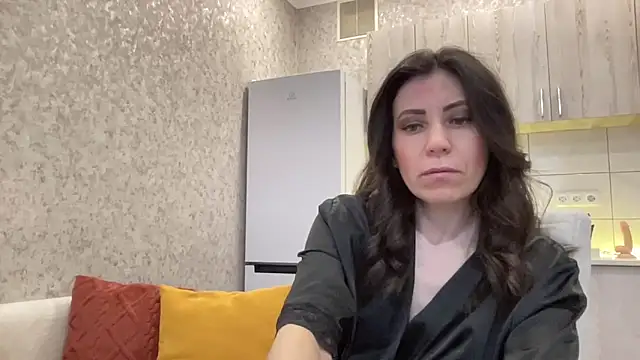 Snapshot of HotyWinter chatting on 02-27-26, 05:07 HotyWinter online show from 02-27-26, 05:07