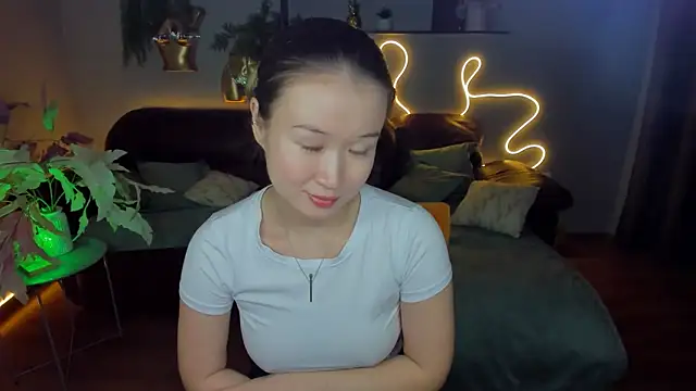 Snapshot of PollyOcean chatting on 12-08-24, 02:19 PollyOcean online show from 12-08-24, 02:19