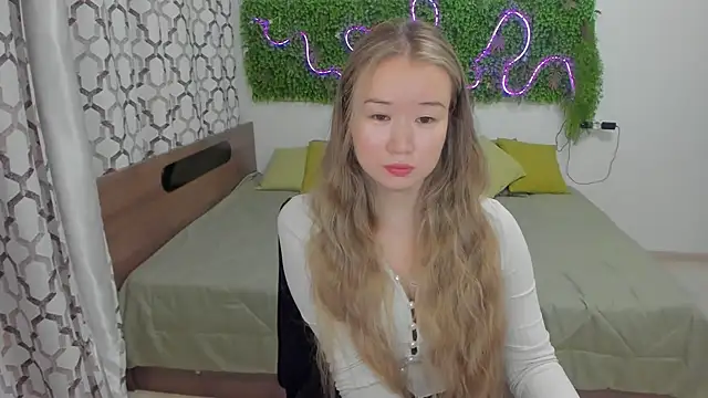 Snapshot of PollyOcean chatting on 01-16-25, 11:26 PollyOcean online show from 01-16-25, 11:26