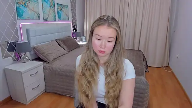 Snapshot of PollyOcean chatting on 02-12-25, 10:35 PollyOcean online show from 02-12-25, 10:35