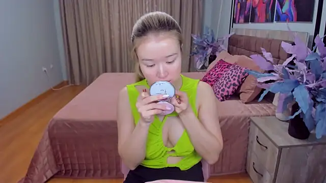 Snapshot of PollyOcean chatting on 03-07-25, 09:40 PollyOcean online show from 03-07-25, 09:40