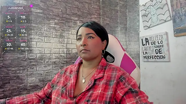 paola ih online show from 07-15-26, 02:22
