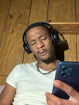 Snapshot of Tristris100 chatting on 12-08-24, 04:57 Tristris100 online show from 12-08-24, 04:57