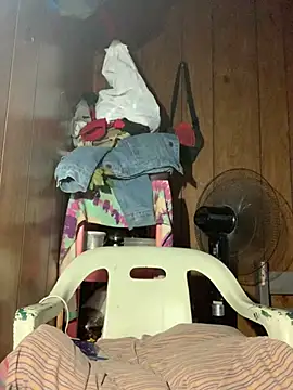 Snapshot of Tristris100 chatting on 12-09-24, 09:26 Tristris100 online show from 12-09-24, 09:26