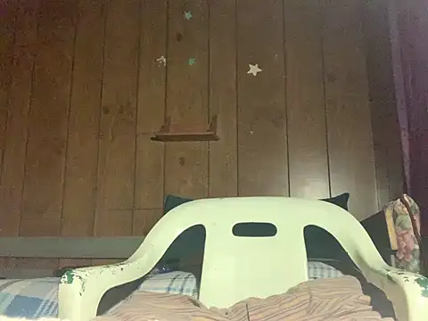 Snapshot of Tristris100 chatting on 12-10-24, 05:00 Tristris100 online show from 12-10-24, 05:00