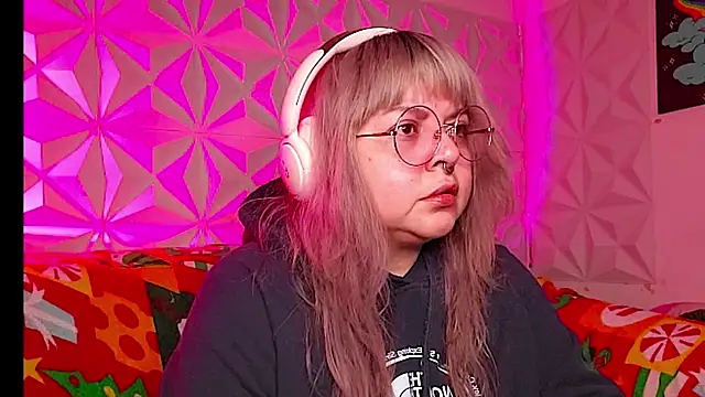 Satyn doll online show from 12-21-25, 10:28