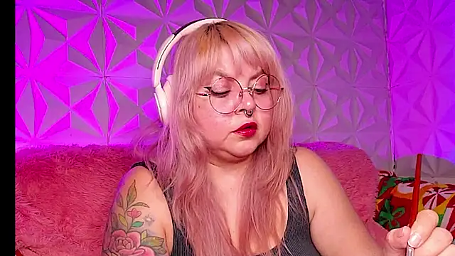 Satyn doll online show from 02-03-26, 12:09