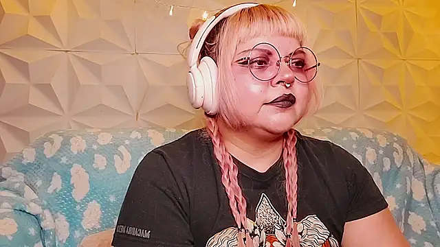 Satyn doll online show from 05-15-26, 10:50